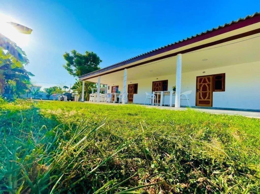 Ratnam Hotel Джафна Екстериор снимка